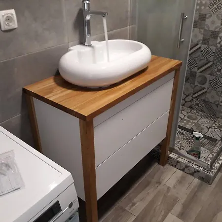 Vila Osenik * Hadžići